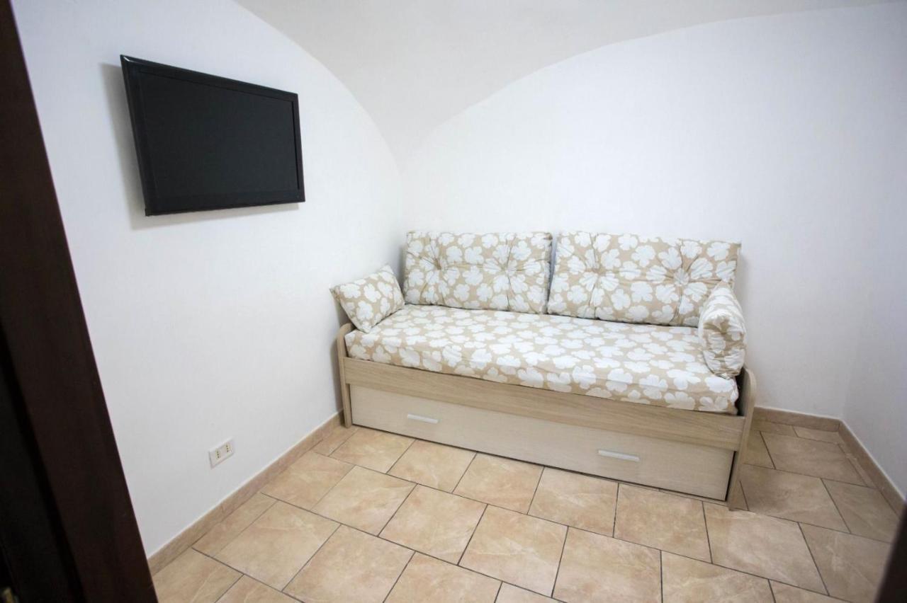 Domus Dei Gemelli Appartement Napels